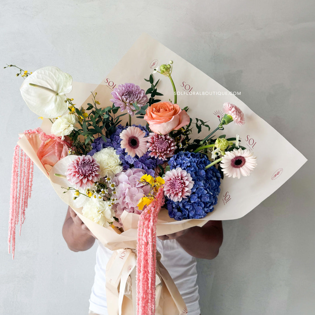 Hand bouquets imagery published by SOL
